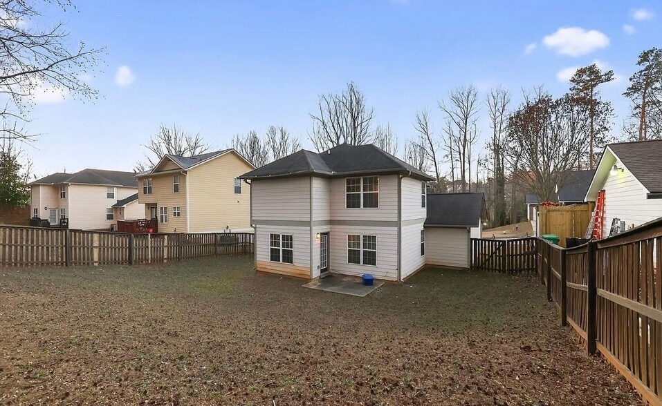 Building Photo - 2732 Silver Hill Terrace SE