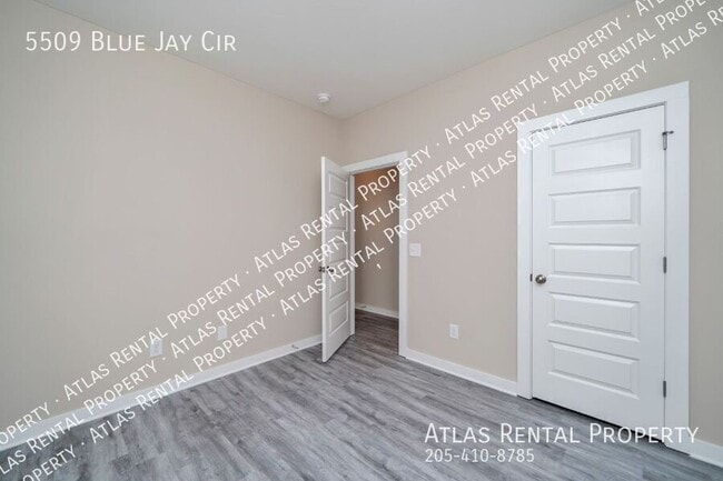 Building Photo - 5509 Blue Jay Cir