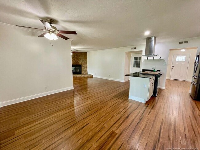 Building Photo - 6826 Beaver Stone Rd