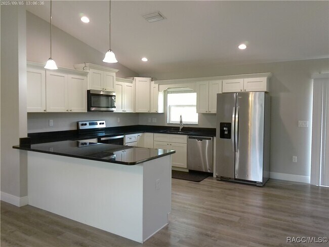 Building Photo - 9252 N Agatha Dr