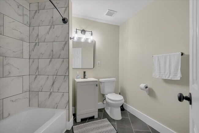 Building Photo - 3801 SW Triana Blvd