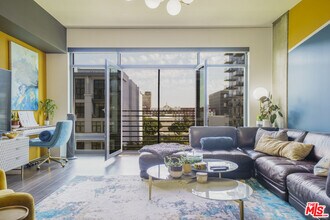 Building Photo - 1111 S Grand Ave