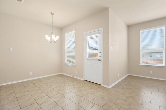 Building Photo - 515 Sage Thrasher