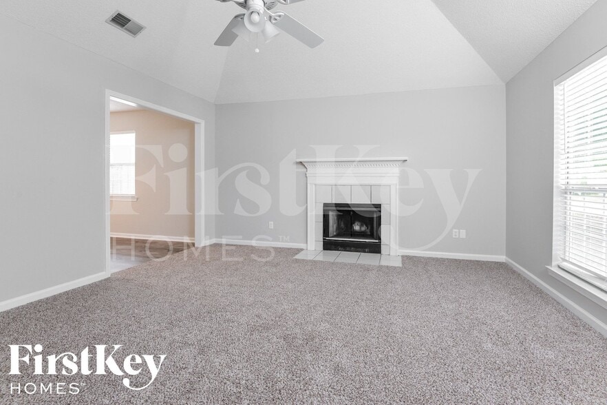 Building Photo - 2014 Plantation Pkwy