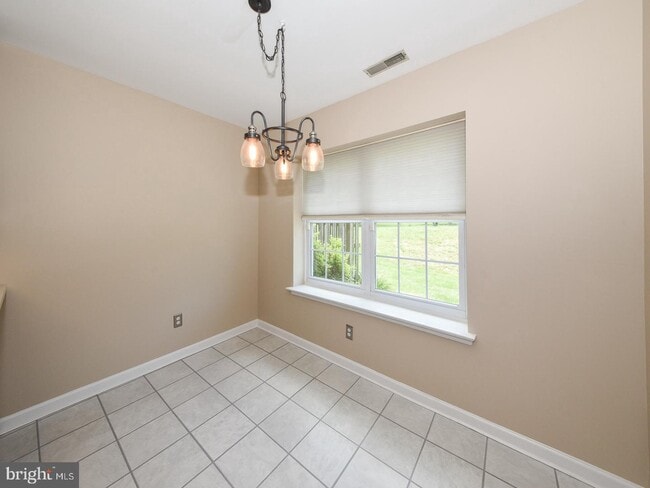 Building Photo - 252 Copper Beech Dr