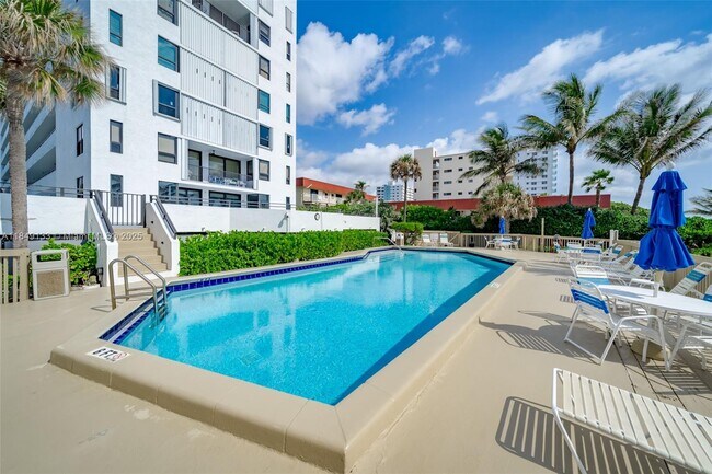 Building Photo - 1500 N Ocean Blvd