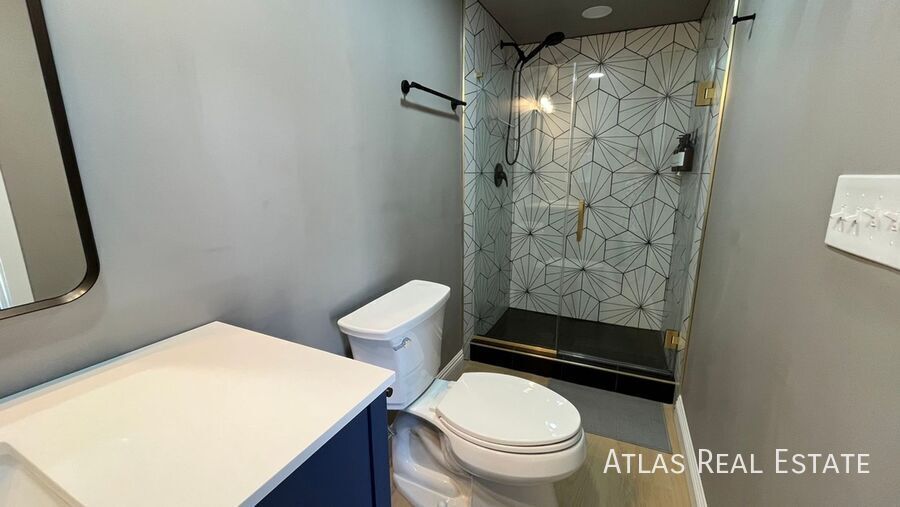 Building Photo - 400 Raindance Dr