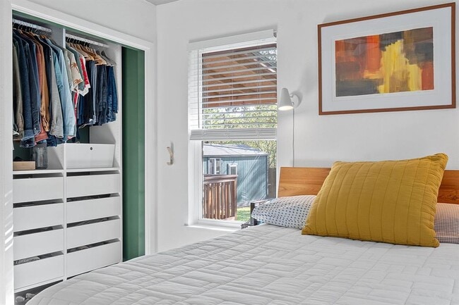 Building Photo - 8801 Redfield Ln