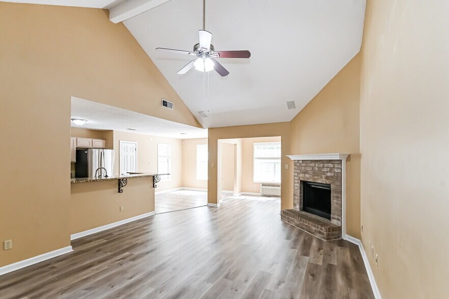 Building Photo - 994 Painted Desert Ln