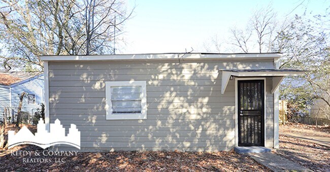 Building Photo - 3733 Miami Ave