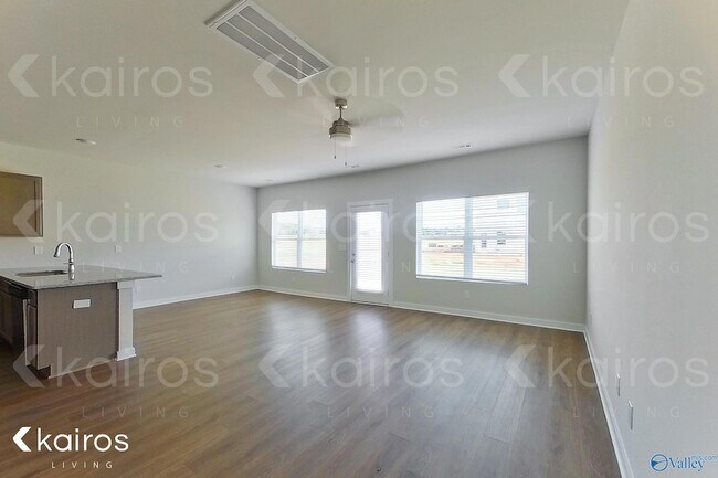 Building Photo - 6408 Upchurch Dr