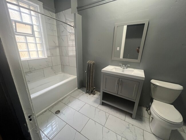 Building Photo - 4958 S Michigan Ave