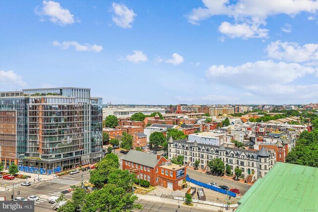 Building Photo - 475 K St NW