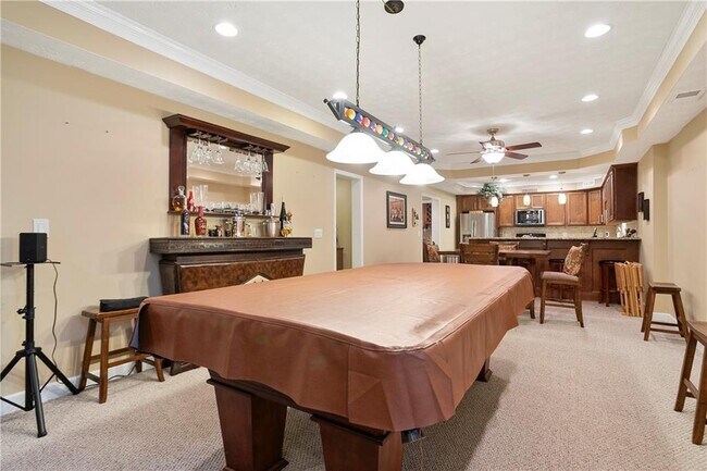 Building Photo - 130 S Links Dr