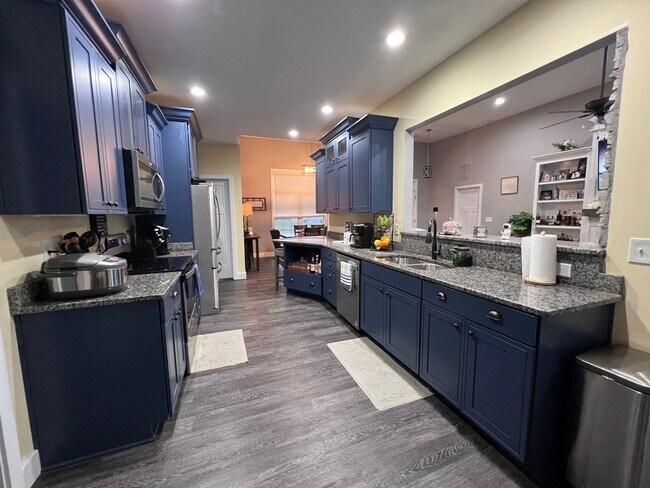 Building Photo - 119 McClendon Hills Ln
