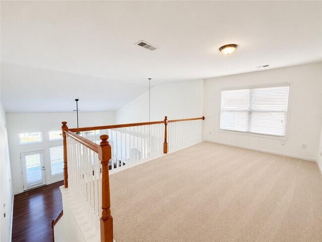 Building Photo - 3487 Harvest Ridge Ln NE
