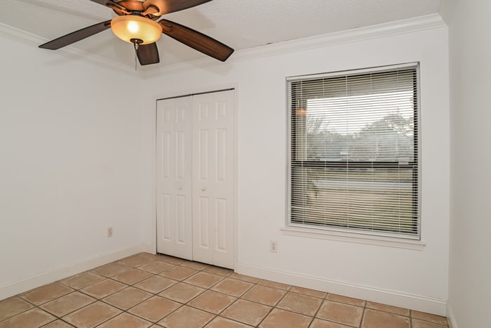 Building Photo - 1728 Indian Springs Dr