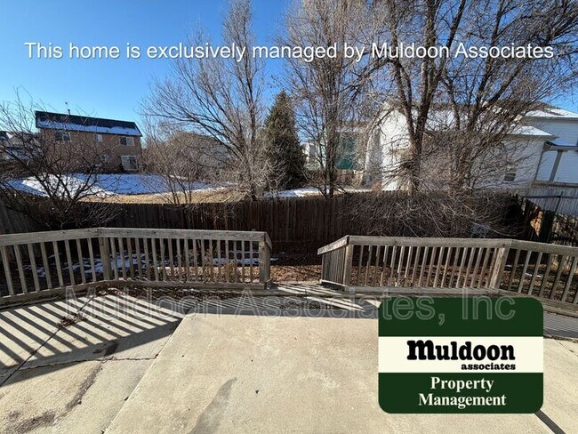 Building Photo - 821 Legend Oak Dr