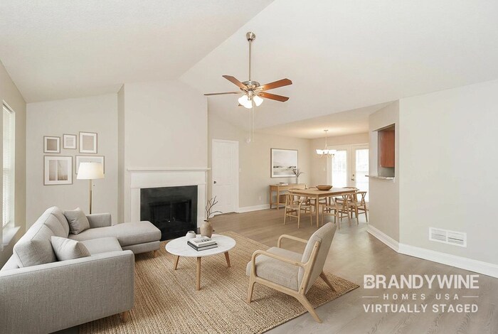 Building Photo - 63 Blue Springs Way