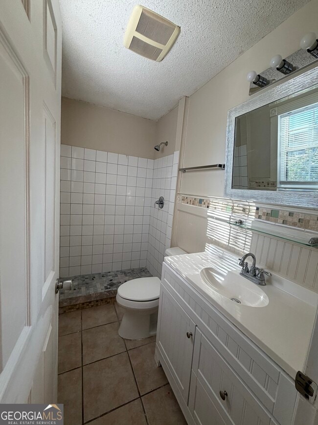 Building Photo - 508 Chateau Cir