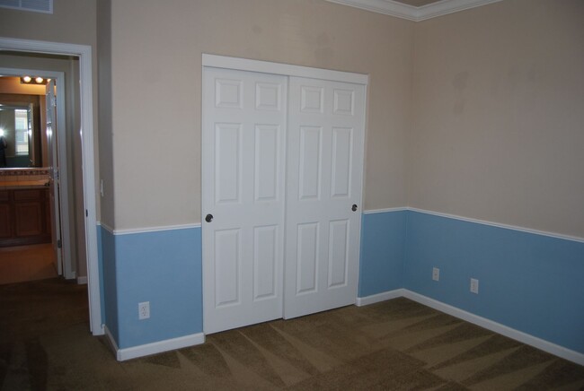 Building Photo - 2 Bedroom, 2 Bathroom Townhome in Damonte ...