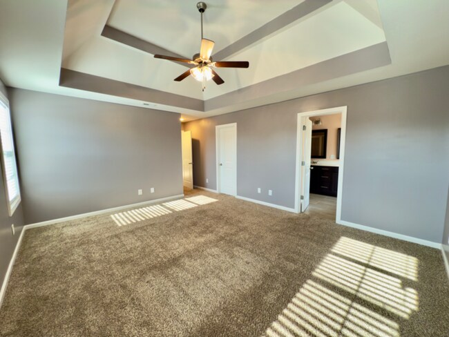Building Photo - 1325 Millet Dr