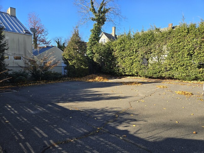 Building Photo - 188 Cold Spring St