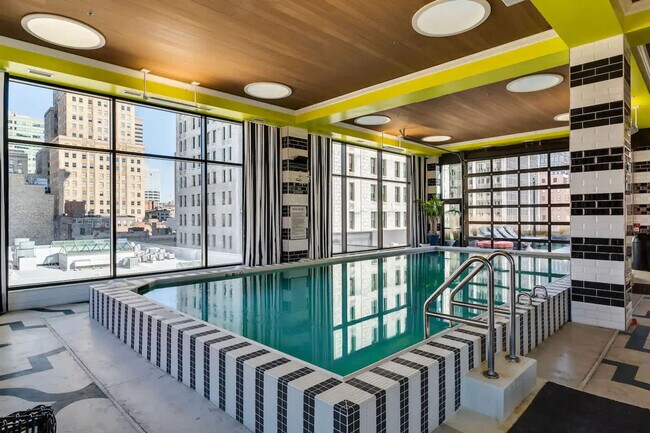 Building Photo - 309 Vine St