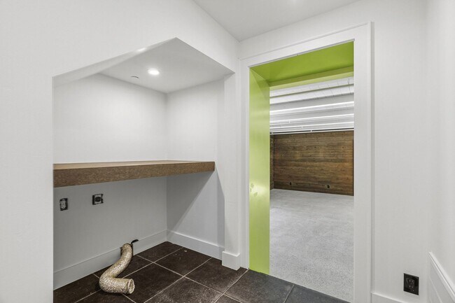 Building Photo - 850 Branciforte Dr