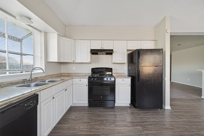 Building Photo - 22718 Pebworth Pl