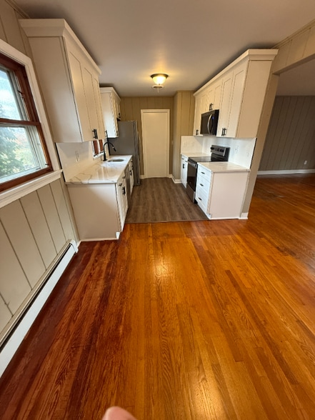 Building Photo - 98 Lynnhaven Dr