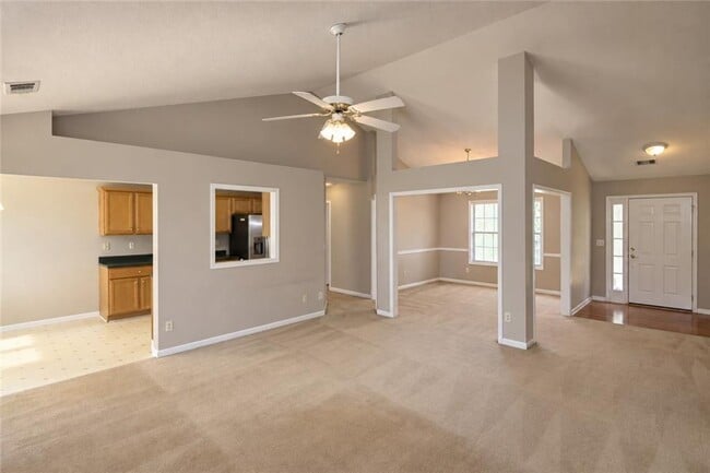 Building Photo - 227 Westwind Dr