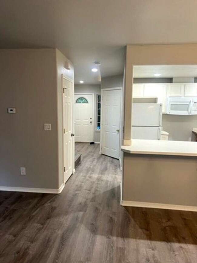 Building Photo - Fully renovated Renton Highlands 3-bedroom, 2.5 bath, 1234asf townhome.