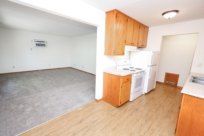 Building Photo - Minnehaha Apartments | 3628