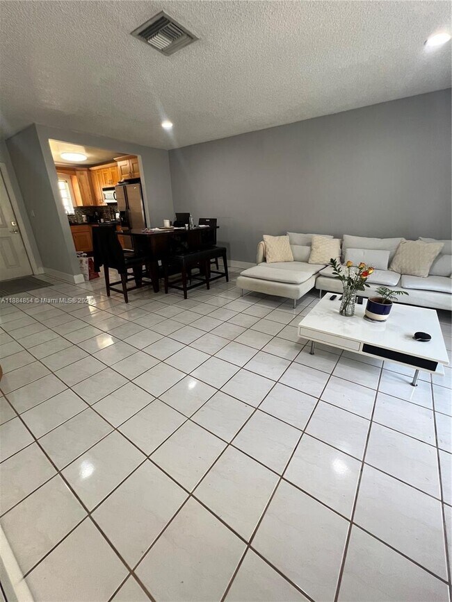 Building Photo - 14801 SW 87th Terrace