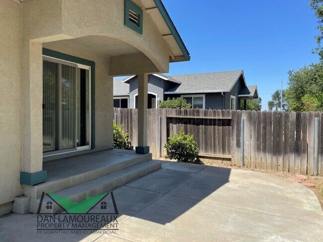 Building Photo - Freeman Street Duplex