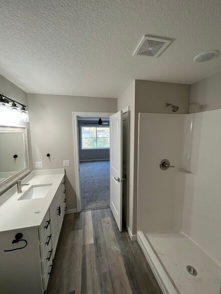 Master Bathroom - 7766 Lachman Ave NE