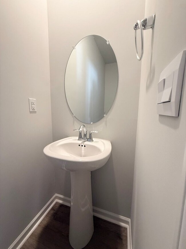 Building Photo - Newly Built 3 Bedroom Home - Baxter