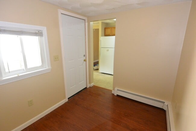 Building Photo - 152 Green St