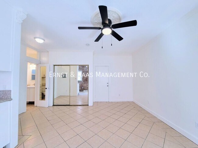 Building Photo - 635 Elm Ave