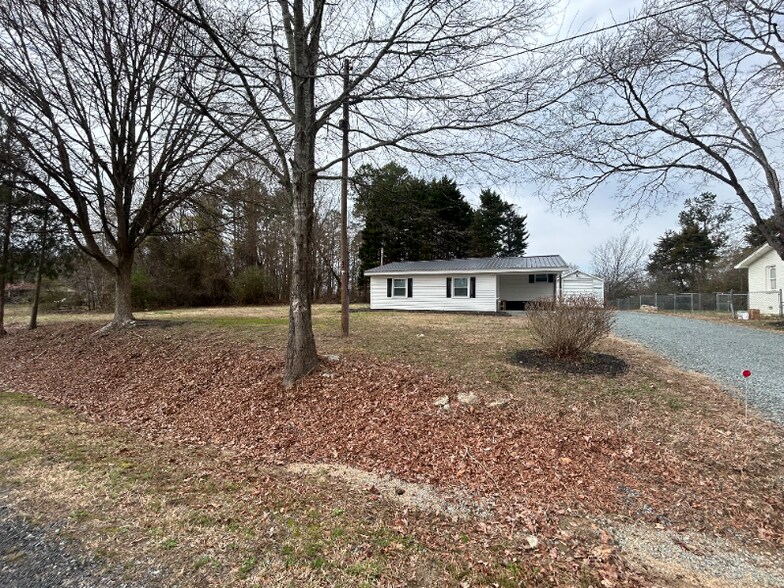 Building Photo - 1016 Boyd Allman Rd