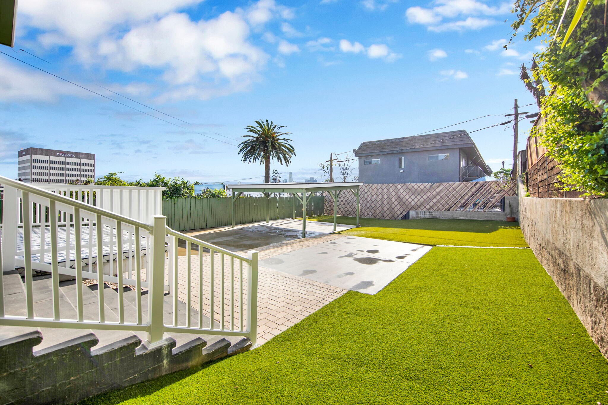 Building Photo - 2124 Reservoir St