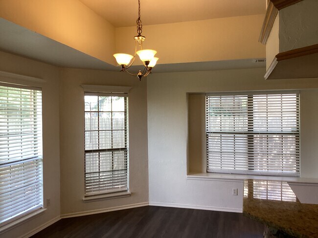 Building Photo - 17552 Zinc Dr