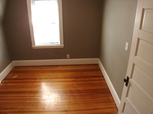 Building Photo - 49 Marlboro St