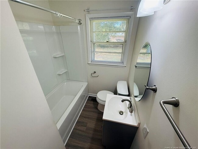 Building Photo - 718 Dwain Dr