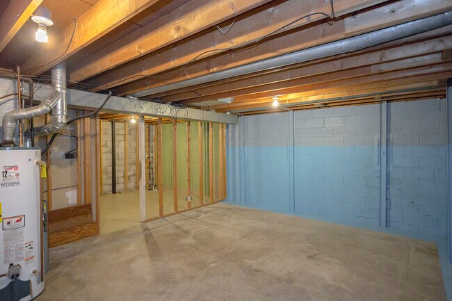 Building Photo - 2228 S. 9th-B