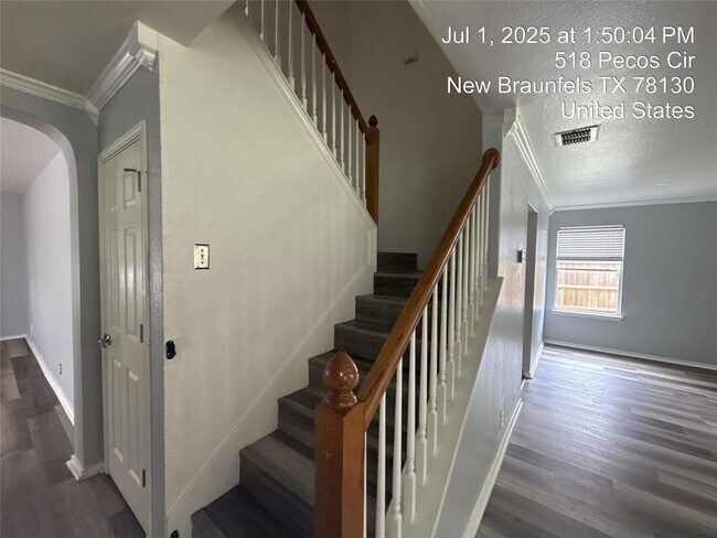 Building Photo - 518 Pecos Cir