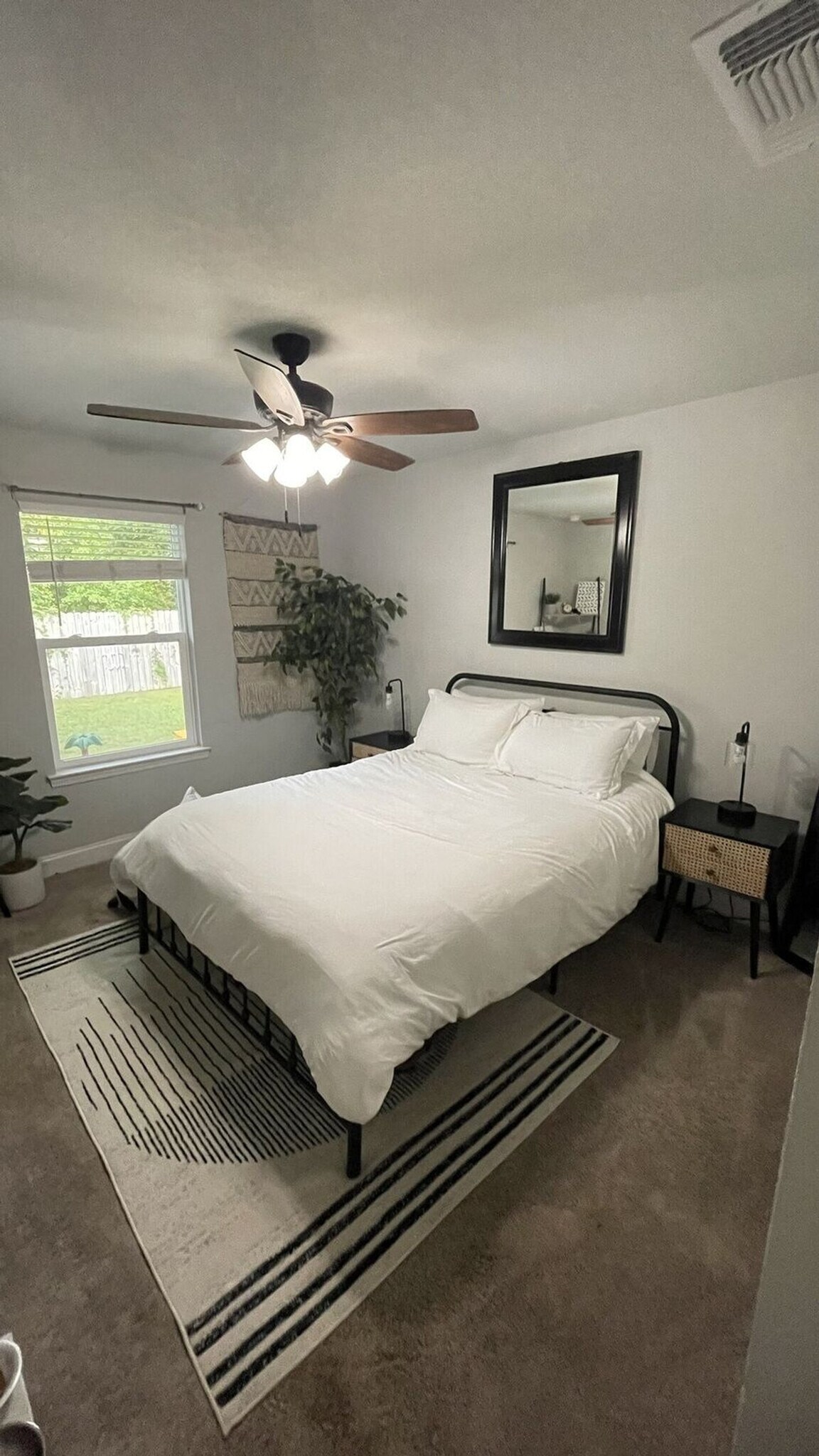 Building Photo - 2064 Constitution Dr