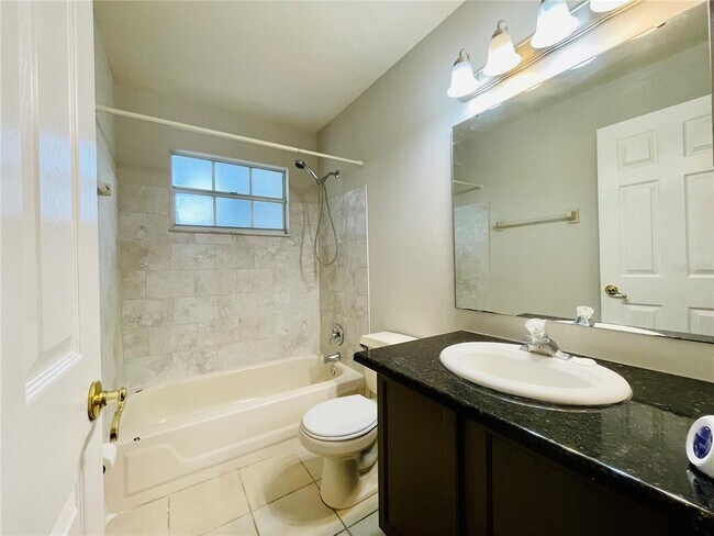 Building Photo - 5015 Laguna Bay Cir
