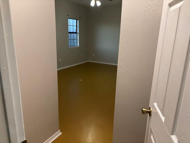 Building Photo - 13727 Abrahamson Rd